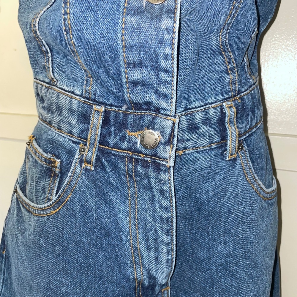 Nasty Gal Denim Low Rise Boyfriend Jumpsuit Blue Midwash Short Sleeve US  NEW - Picture 3 of 16